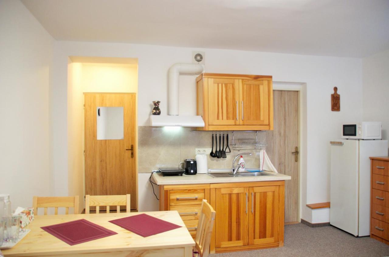 Privat Nika Hotell Závažná Poruba Eksteriør bilde