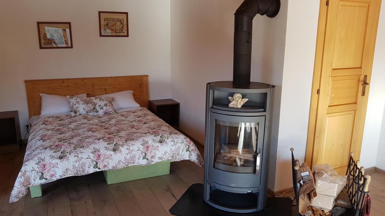 Privat Nika Hotell Závažná Poruba Eksteriør bilde