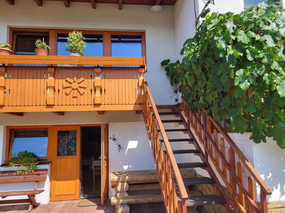 Privat Nika Hotell Závažná Poruba Eksteriør bilde
